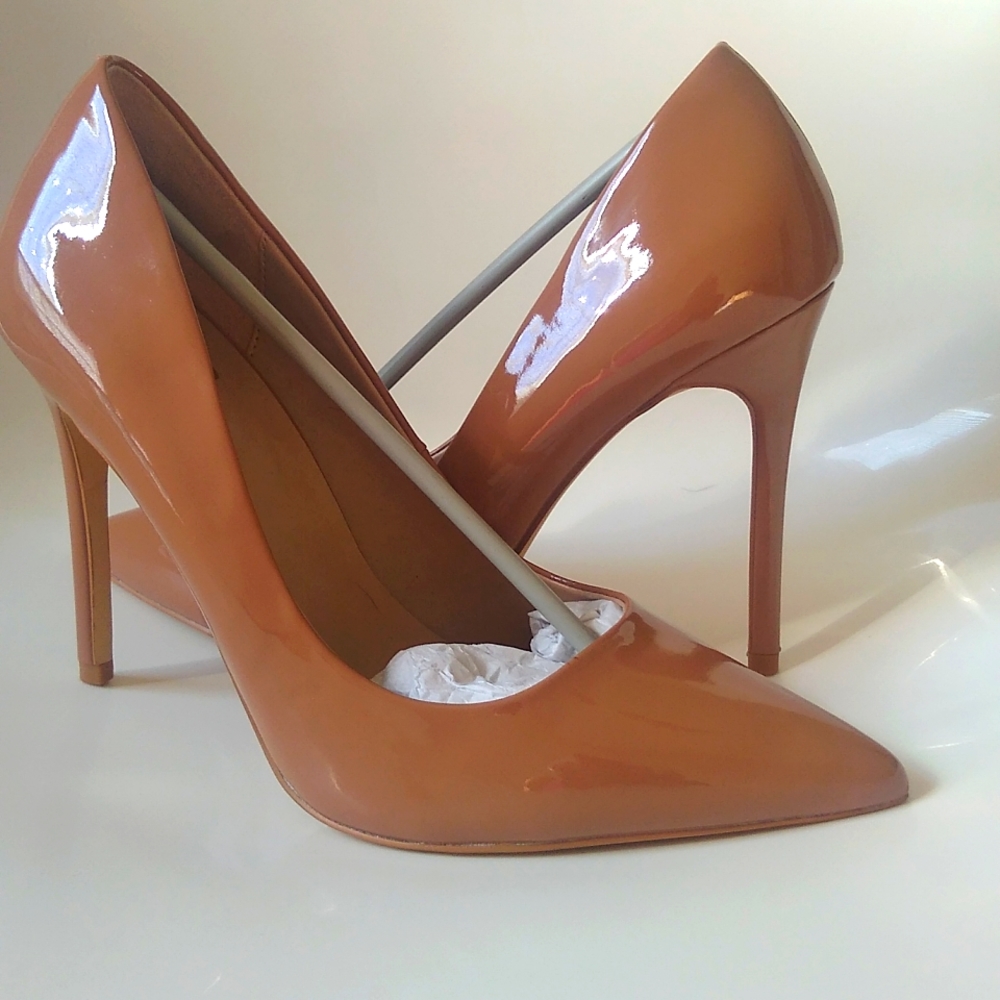 Women's shoes. Size 9